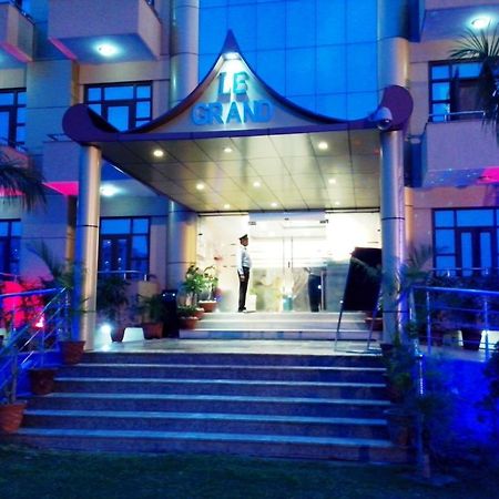 Hotel Le Grand Regency Greater Noida Zewnętrze zdjęcie