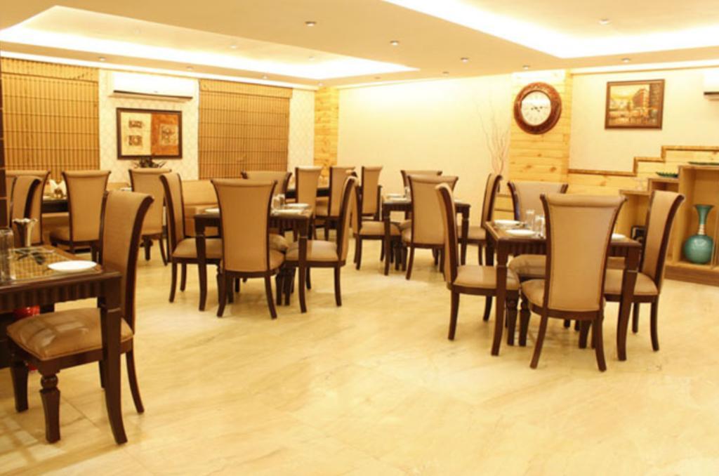 Hotel Le Grand Regency Greater Noida Zewnętrze zdjęcie